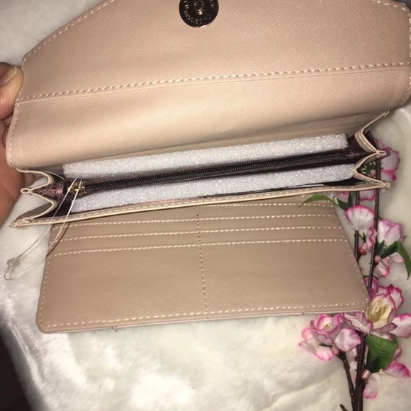 Wallet - Picture 3 of 5